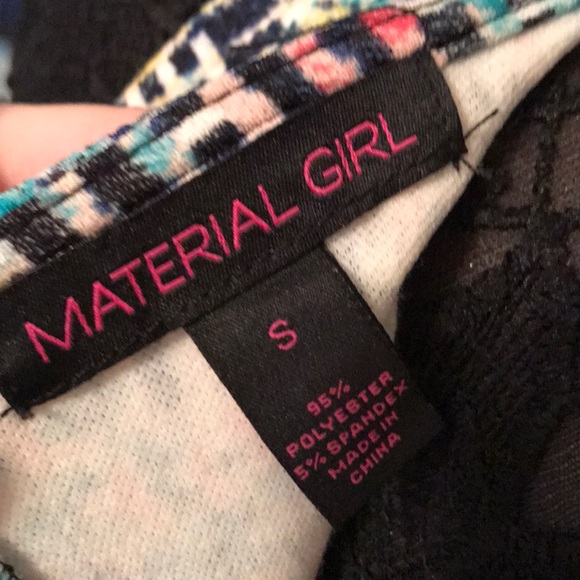 Multi colored Pattern Top - Picture 3 of 3